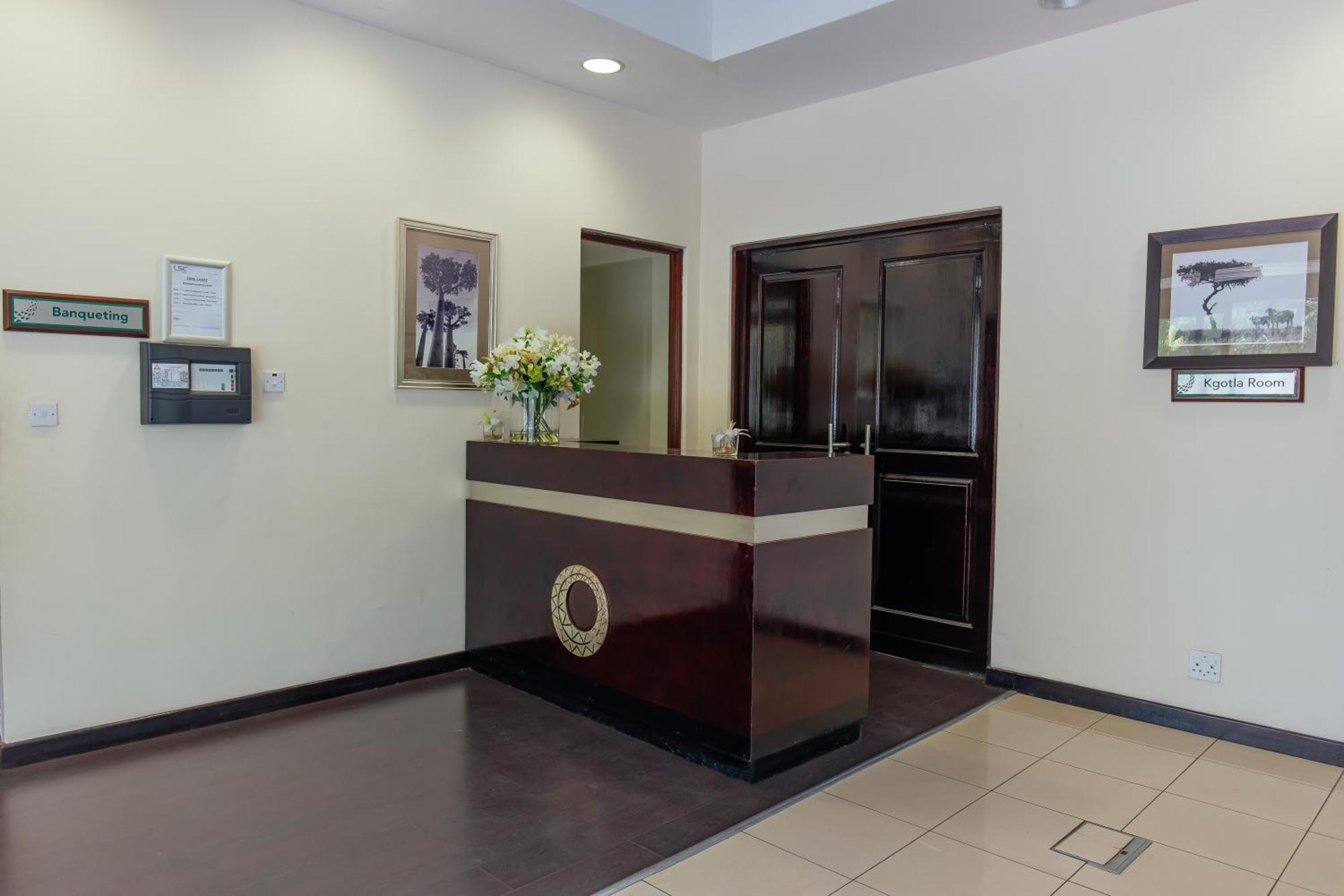 Cresta Lodge Gaborone Exterior foto